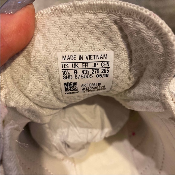 NWT adidas I-5923 Off White/ Shock Pink Sneaker - Picture 4 of 4